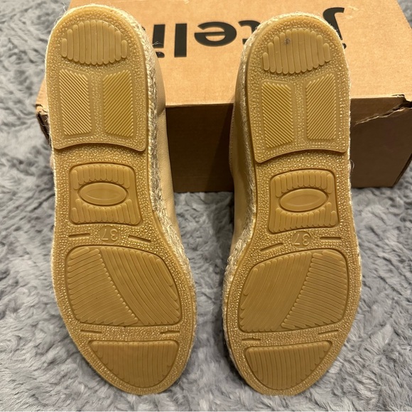 Jutelia  Women\'s Tan Espadrilles Size 37 EUR